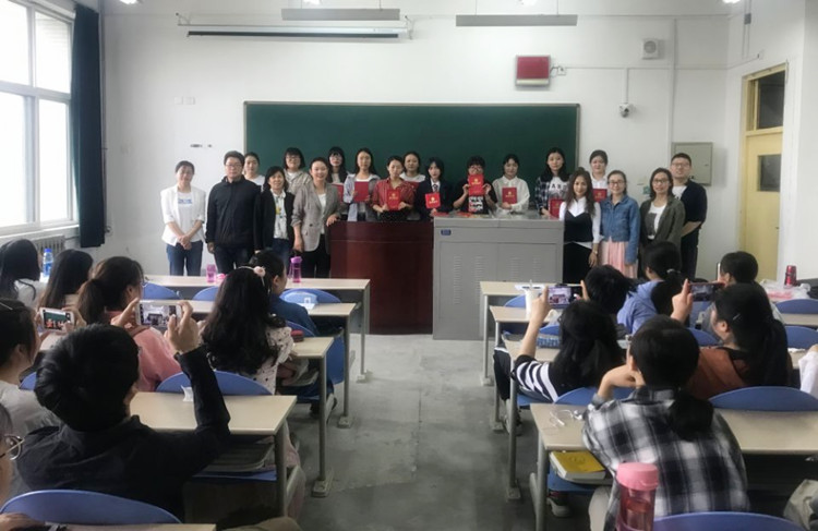 中文系主题党日1_副本.jpg